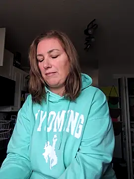 Snapshot of Canadian_BBW chatting on 11-23-25, 08:52 Canadian BBW online show from 11-23-25, 08:52