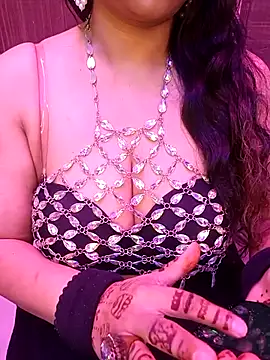 Snapshot of indian_passion chatting on 10-22-25, 07:35 indian passion online show from 10-22-25, 07:35