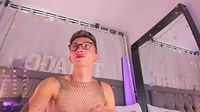 Snapshot of Thiago_jones chatting on 02-04-25, 08:38 Thiago jones online show from 02-04-25, 08:38