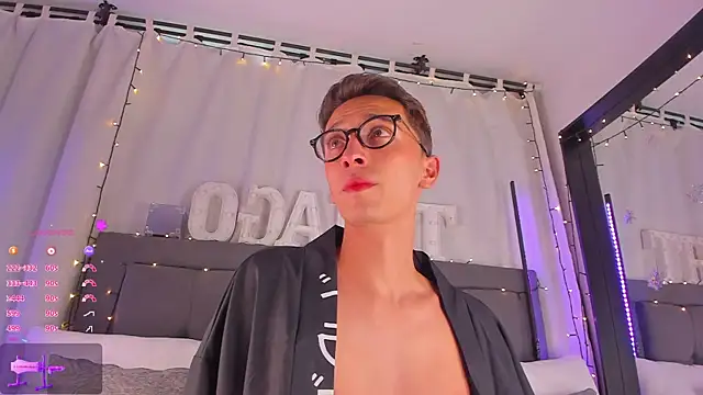 Snapshot of Thiago_jones chatting on 02-11-25, 08:31 Thiago jones online show from 02-11-25, 08:31