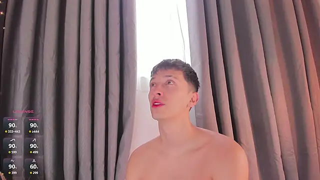 Snapshot of Thiago_jones chatting on 11-08-25, 05:34 Thiago jones online show from 11-08-25, 05:34