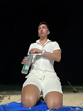 Snapshot of Thiago_jones chatting on 11-17-25, 03:12 Thiago jones online show from 11-17-25, 03:12