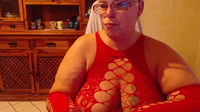 MISS LINDAH online show from 02-04-26, 06:41