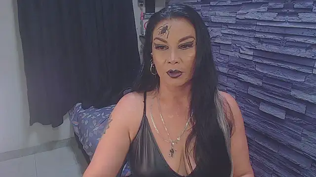 Cruela deviil online show from 10-16-25, 02:34