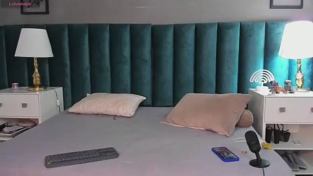 Snapshot of Karol_fenixx chatting on 03-12-25, 04:02 Karol fenixx online show from 03-12-25, 04:02