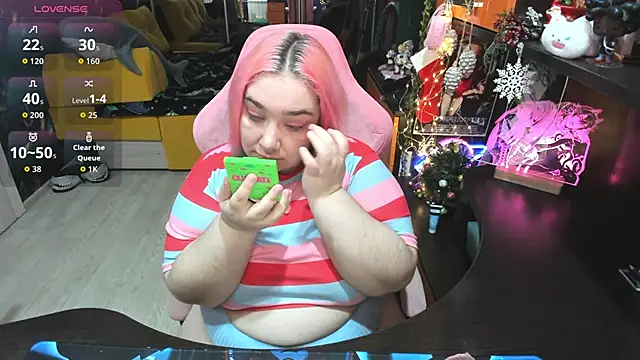 Softie Sofy online show from 01-14-26, 04:18