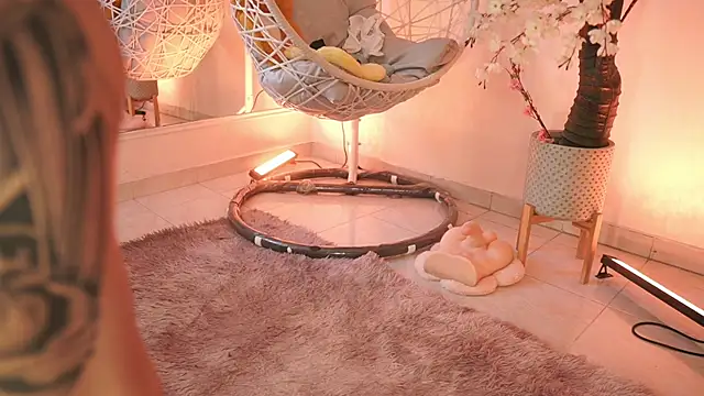 DalahiaRush online show from 02-01-25, 05:37