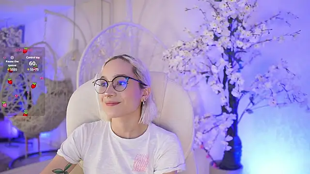 DalahiaRush online show from 02-04-25, 11:38