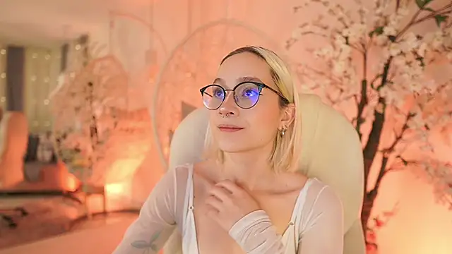 DalahiaRush online show from 02-08-25, 11:33