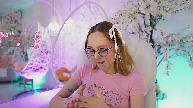 DalahiaRush online show from 09-17-25, 07:04