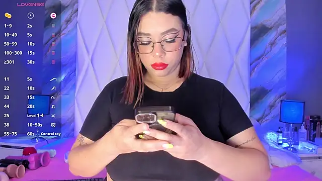 Snapshot of DanniaMonroee chatting on 03-12-26, 12:00 DanniaMonroee online show from 03-12-26, 12:00