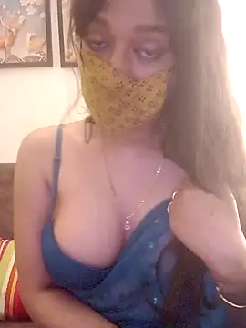 Snapshot of Lavanya_Shah chatting on 02-11-25, 02:35 Lavanya Shah online show from 02-11-25, 02:35