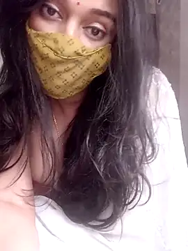 Snapshot of Lavanya_Shah chatting on 03-18-25, 05:42 Lavanya Shah online show from 03-18-25, 05:42