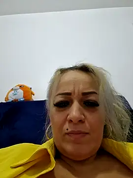 Snapshot of Ruxy42ETT chatting on 01-04-25, 09:00 Ruxy42ETT online show from 01-04-25, 09:00