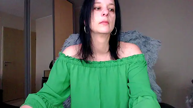 Snapshot of _Sweetlonglips_ chatting on 02-20-25, 09:11 Sweetlonglips online show from 02-20-25, 09:11