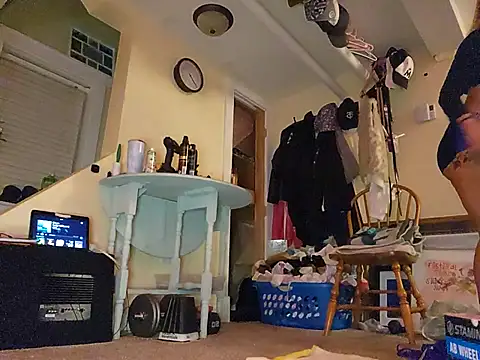 MaddisonX online show from 11-03-25, 09:21