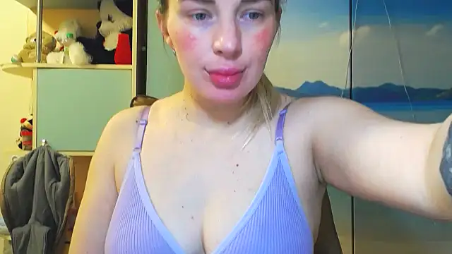 Snapshot of miaa_sunn chatting on 11-14-25, 09:13 miaa sunn online show from 11-14-25, 09:13