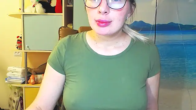 Snapshot of miaa_sunn chatting on 11-24-25, 01:33 miaa sunn online show from 11-24-25, 01:33