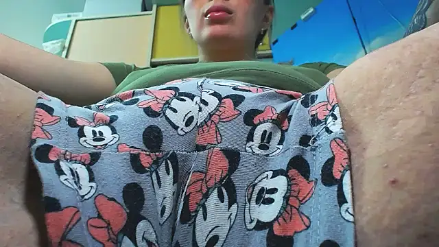 Snapshot of miaa_sunn chatting on 11-29-25, 02:42 miaa sunn online show from 11-29-25, 02:42