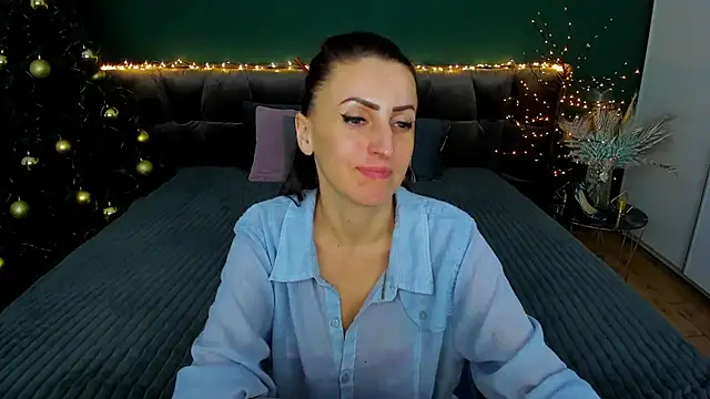 Rebecca Diamond online show from 01-15-25, 01:52