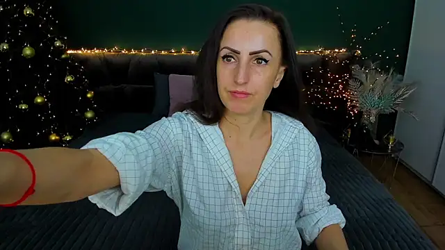 Rebecca Diamond online show from 01-21-25, 06:22