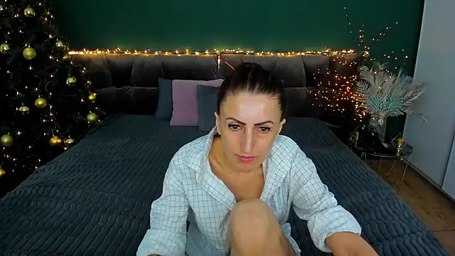 Rebecca Diamond online show from 01-21-25, 03:32