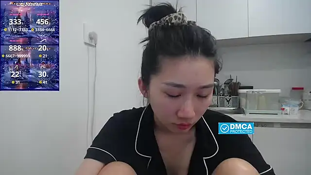 Snapshot of Asiagirll chatting on 03-22-25, 01:11 Asiagirll online show from 03-22-25, 01:11