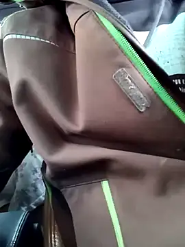 Snapshot of Rolandxxxr chatting on 12-05-24, 01:38 Rolandxxxr online show from 12-05-24, 01:38