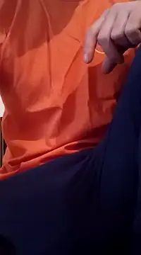 Snapshot of Rolandxxxr chatting on 01-10-25, 09:55 Rolandxxxr online show from 01-10-25, 09:55