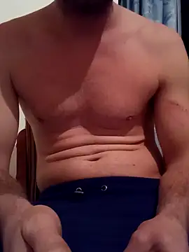 Snapshot of Rolandxxxr chatting on 01-11-25, 04:57 Rolandxxxr online show from 01-11-25, 04:57