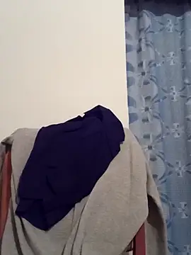 Snapshot of Rolandxxxr chatting on 02-04-25, 05:12 Rolandxxxr online show from 02-04-25, 05:12