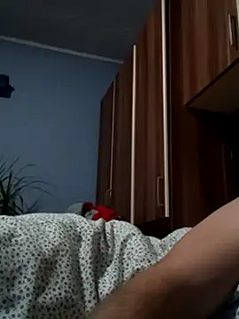 Snapshot of Rolandxxxr chatting on 02-07-25, 08:31 Rolandxxxr online show from 02-07-25, 08:31