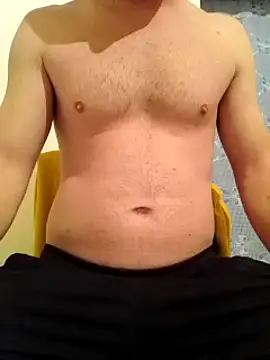 Snapshot of Rolandxxxr chatting on 02-24-25, 08:03 Rolandxxxr online show from 02-24-25, 08:03