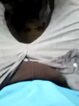 Snapshot of Rolandxxxr chatting on 10-26-25, 09:15 Rolandxxxr online show from 10-26-25, 09:15