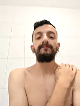 Snapshot of Lore93s chatting on 01-12-26, 06:13 Lore93s online show from 01-12-26, 06:13