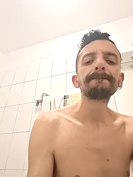 Snapshot of Lore93s chatting on 03-20-26, 11:31 Lore93s online show from 03-20-26, 11:31