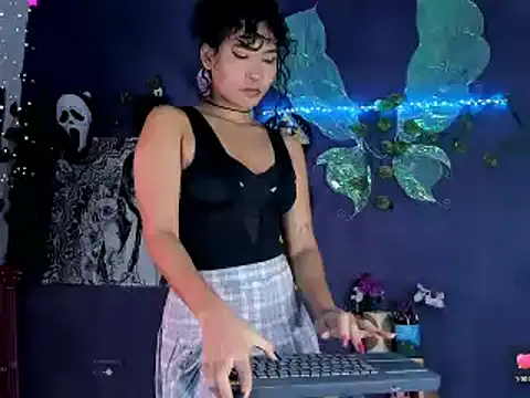 Snapshot of Mary_Rosse1 chatting on 02-16-25, 11:27 Mary Rosse1 online show from 02-16-25, 11:27
