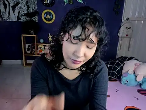 Snapshot of Mary_Rosse1 chatting on 02-18-25, 11:22 Mary Rosse1 online show from 02-18-25, 11:22