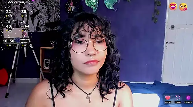 Snapshot of Mary_Rosse1 chatting on 03-05-25, 08:10 Mary Rosse1 online show from 03-05-25, 08:10