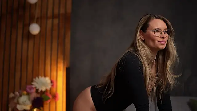 Snapshot of BrandyWhite chatting on 02-04-26, 05:35 BrandyWhite online show from 02-04-26, 05:35