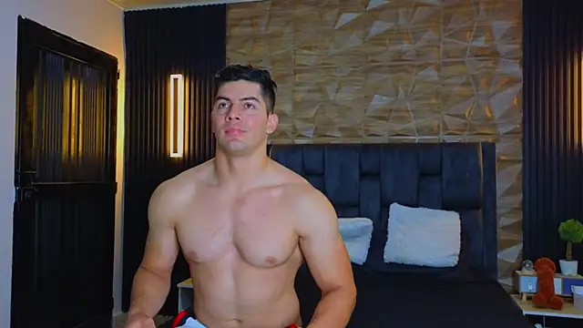 Snapshot of FelipeAndMarcello3 chatting on 02-06-25, 11:04 FelipeAndMarcello3 online show from 02-06-25, 11:04