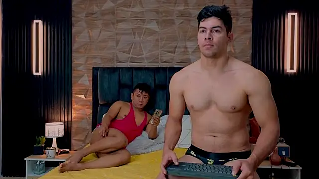 Snapshot of FelipeAndMarcello3 chatting on 09-19-25, 02:29 FelipeAndMarcello3 online show from 09-19-25, 02:29