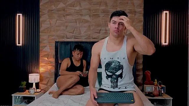 Snapshot of FelipeAndMarcello3 chatting on 09-23-25, 02:09 FelipeAndMarcello3 online show from 09-23-25, 02:09