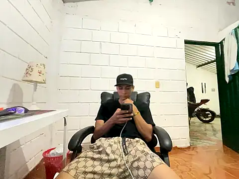 Snapshot of Max_TheHorseDick chatting on 11-23-25, 02:00 Max TheHorseDick online show from 11-23-25, 02:00