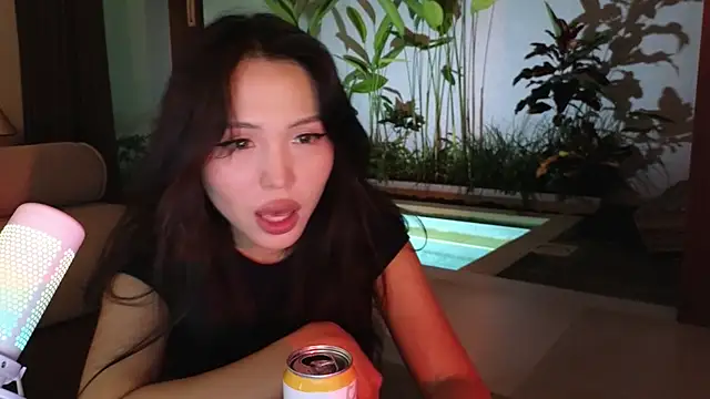 TammiLou online show from 03-14-25, 01:57