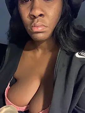 Foreignthababyy online show from 09-25-25, 12:53