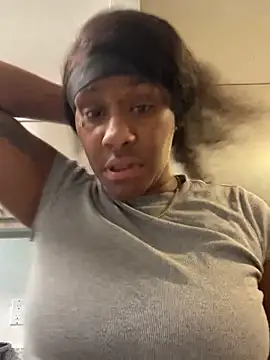 Foreignthababyy online show from 03-25-26, 05:35