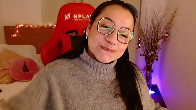 lucy luu  online show from 12-04-24, 11:35