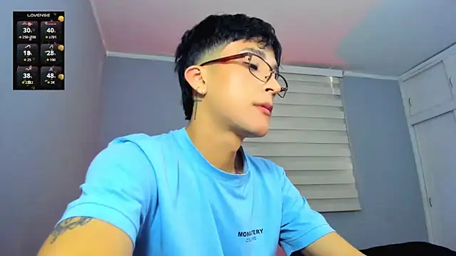 tom Howard online show from 10-22-25, 02:50