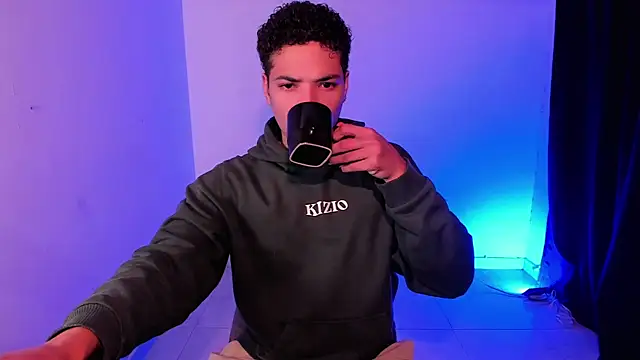 MitchellXD online show from 09-19-25, 02:40